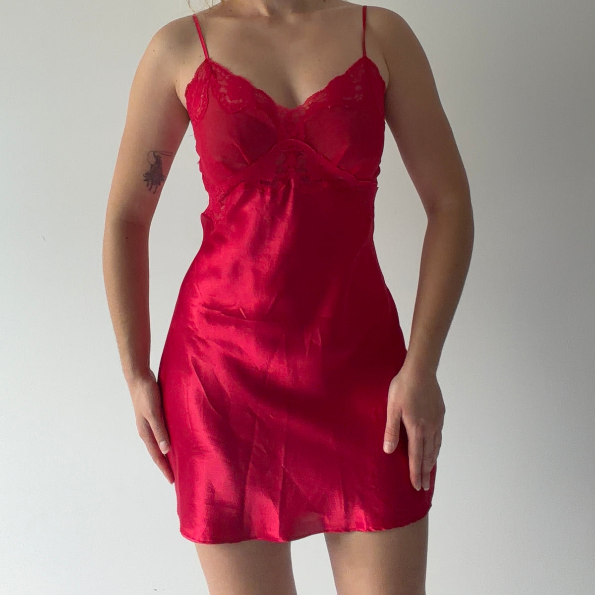 Victoria's Secret Gold label Slip | Red | S