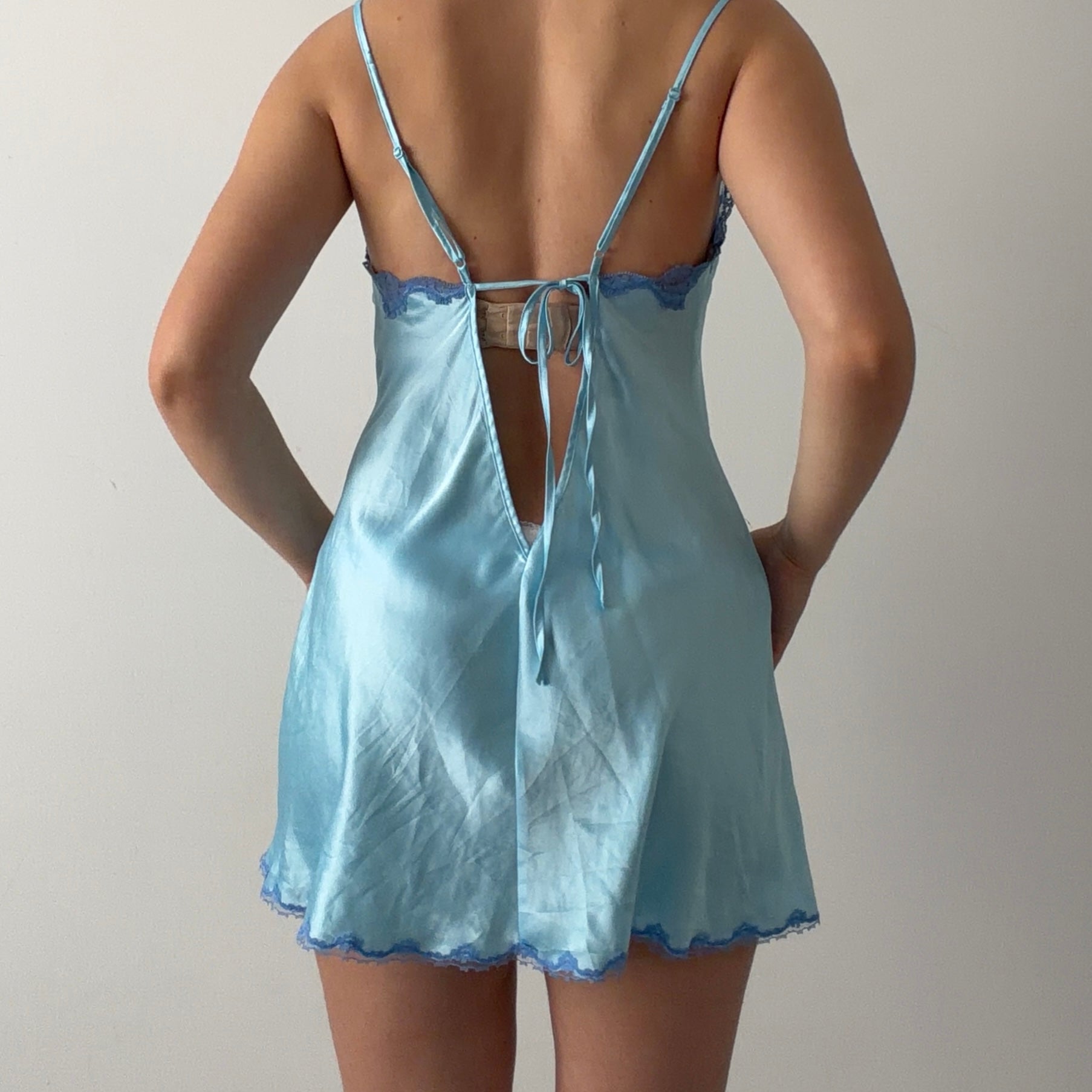 03' Victoria's Secret Lace Slip | Baby blue | M