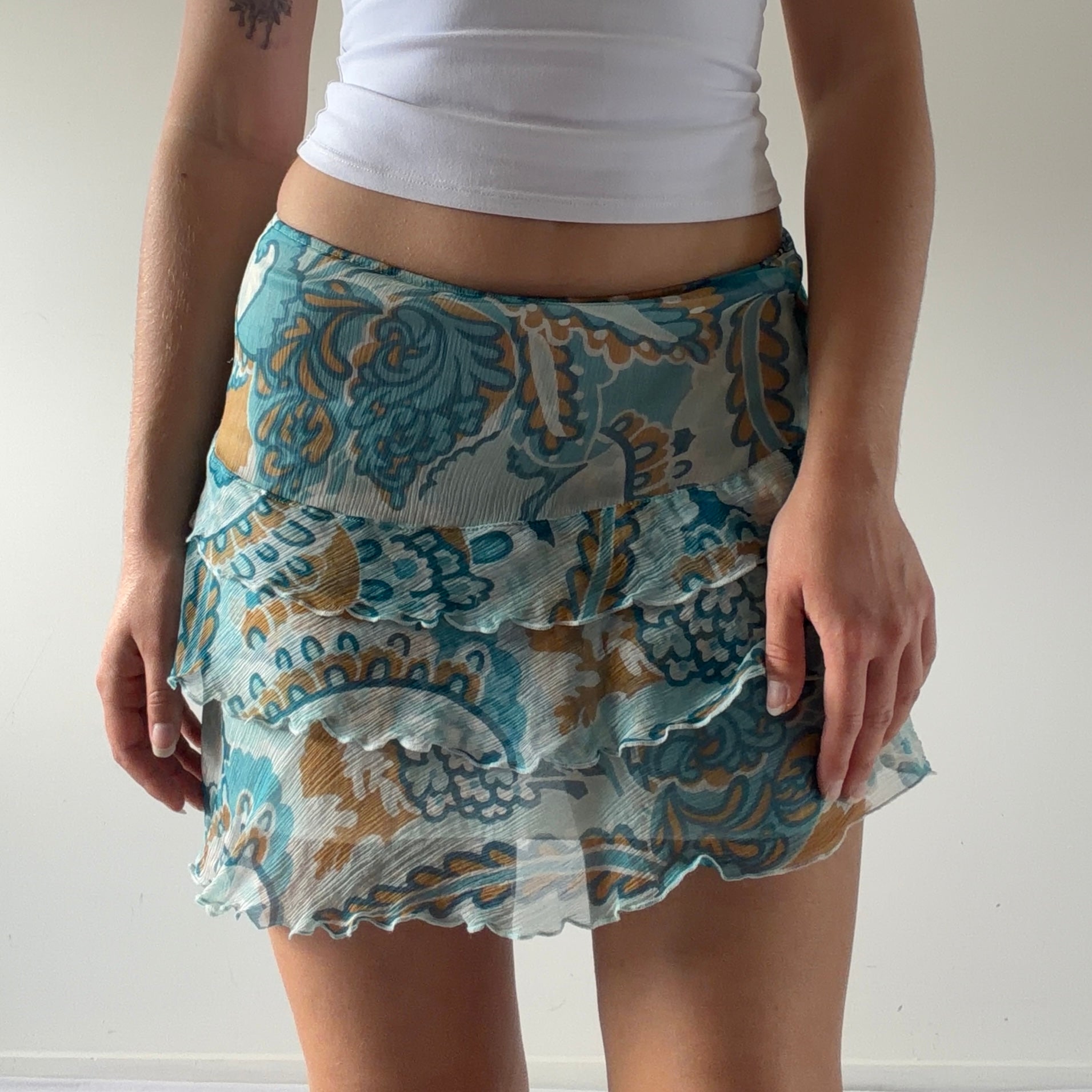 Sisley Silk Ruffle Mini Skirt | Made in Italy | 6-8