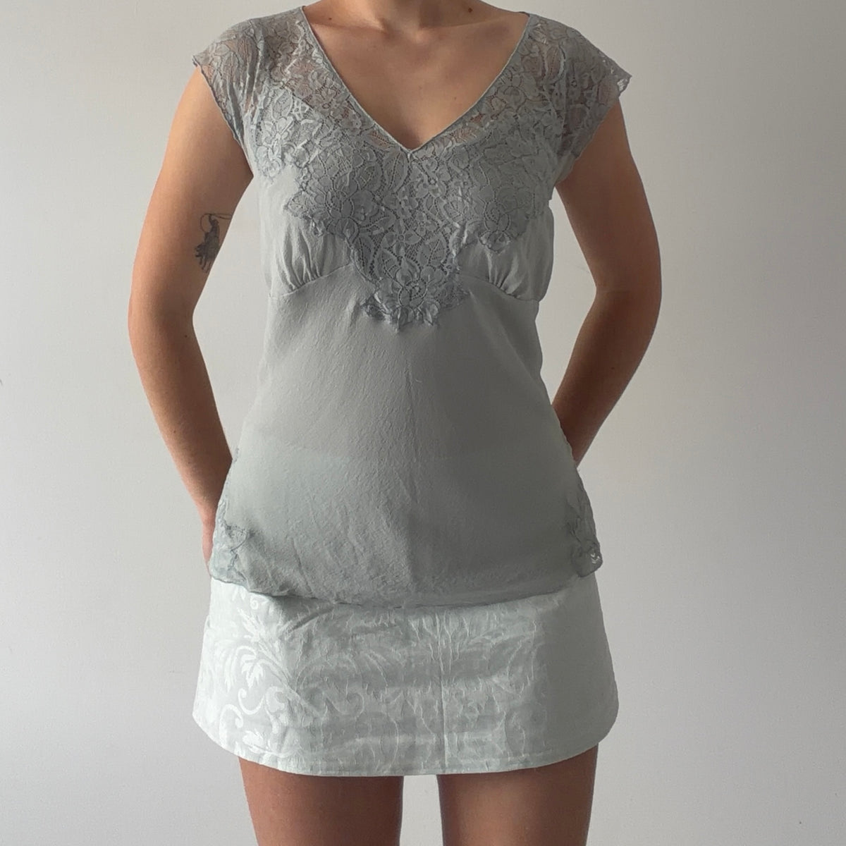 Express Silk Lace Top | L