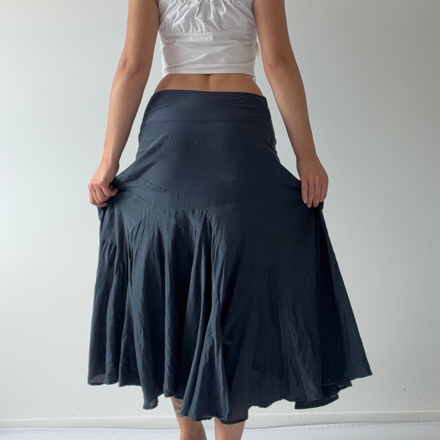 Jacqui E Silk Midi Skirt | 6-8