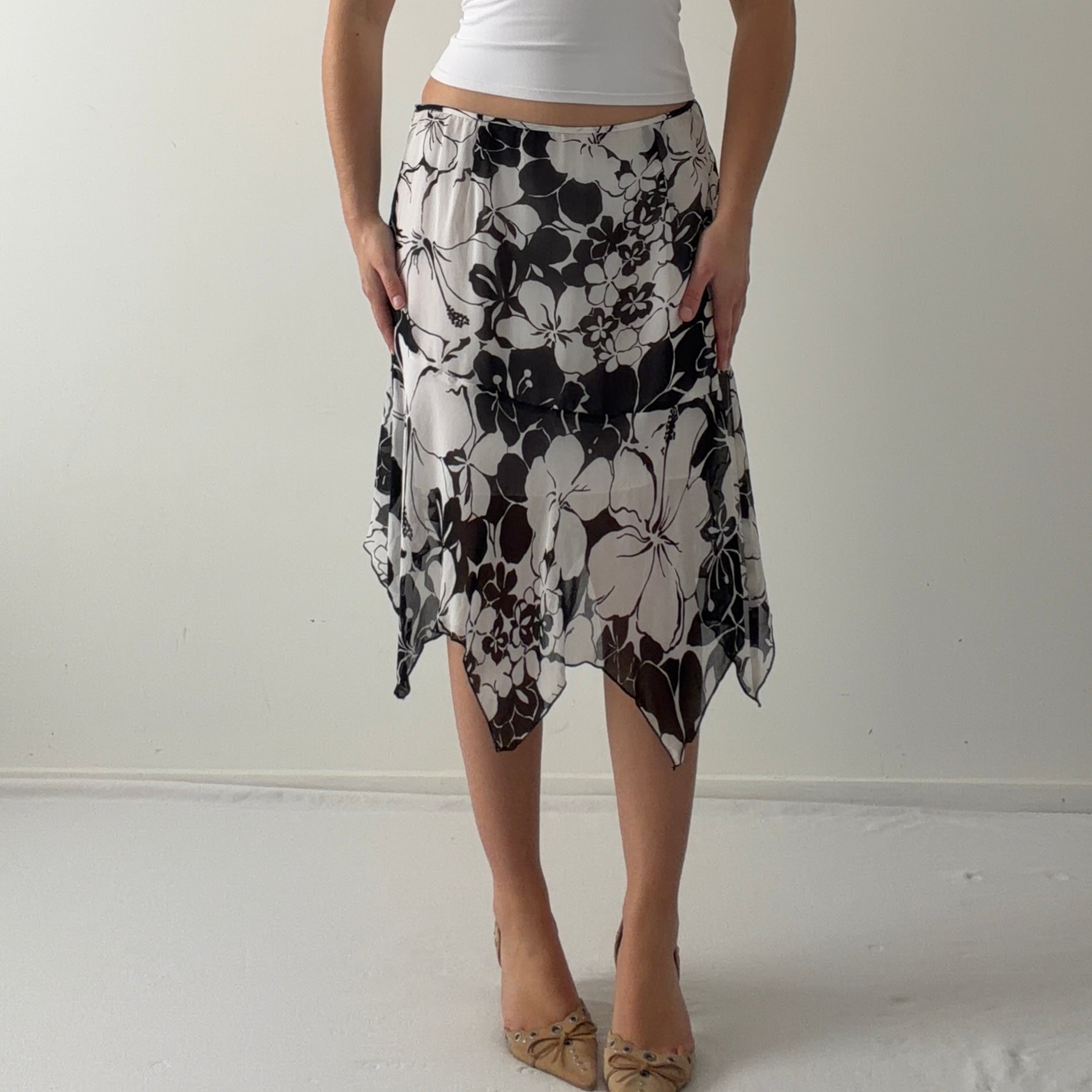 Yera Handkerchief Midi Skirt | 6-10