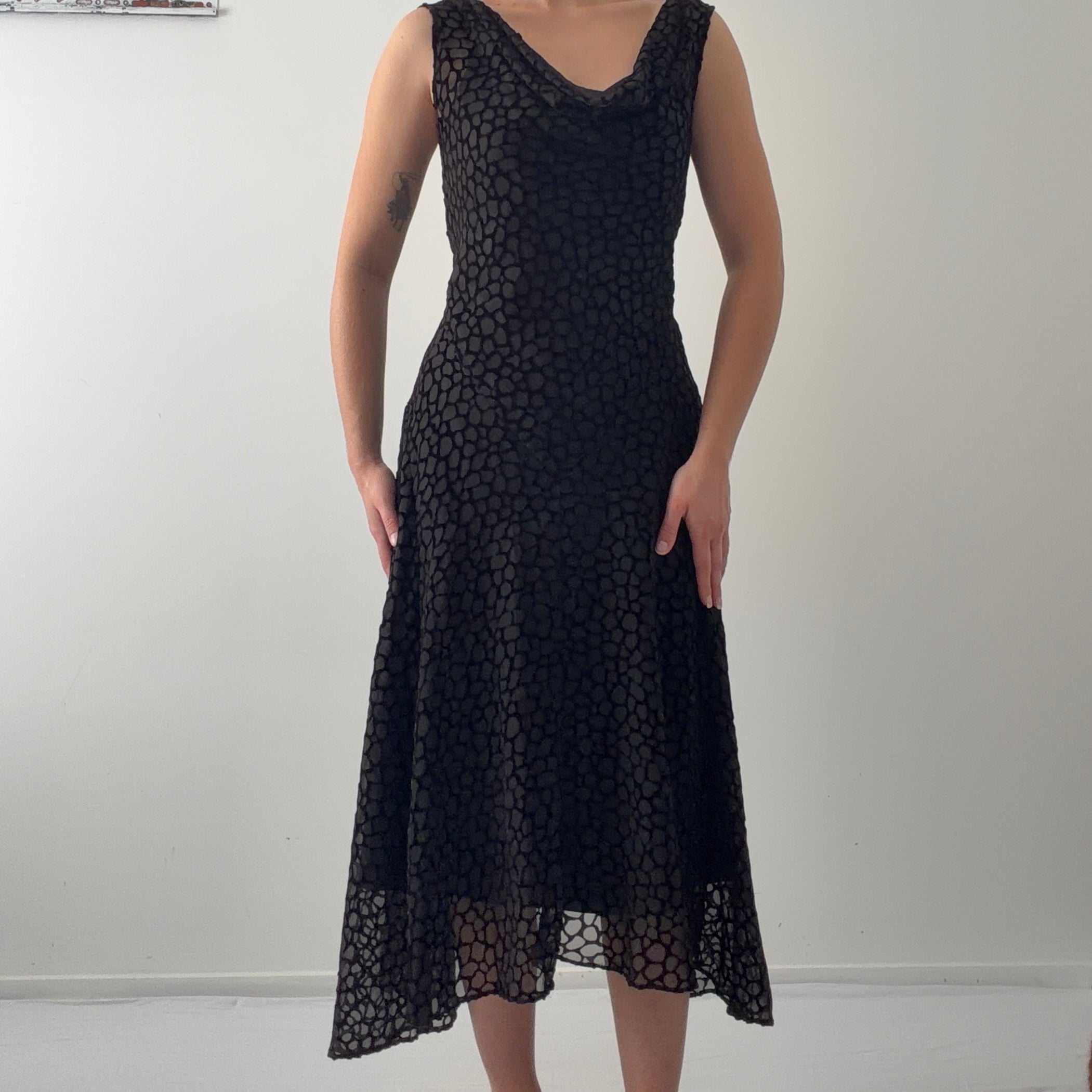 Vision Apparel Velvet Burnout Dress | L