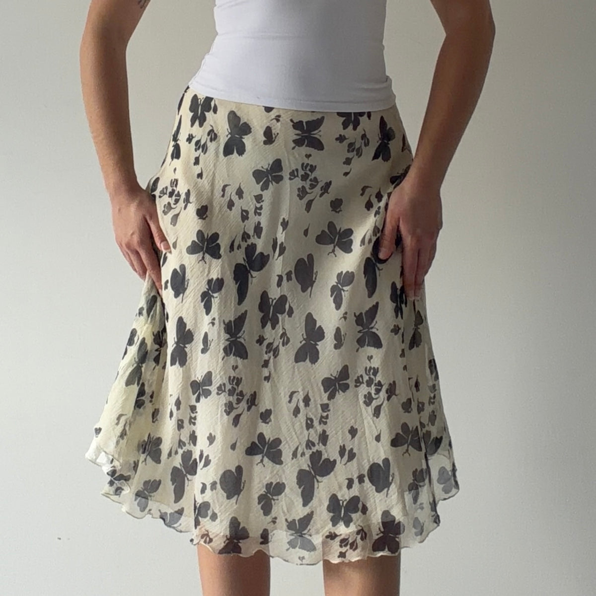 Ilyse Hart Silk Butterfly skirt | XS