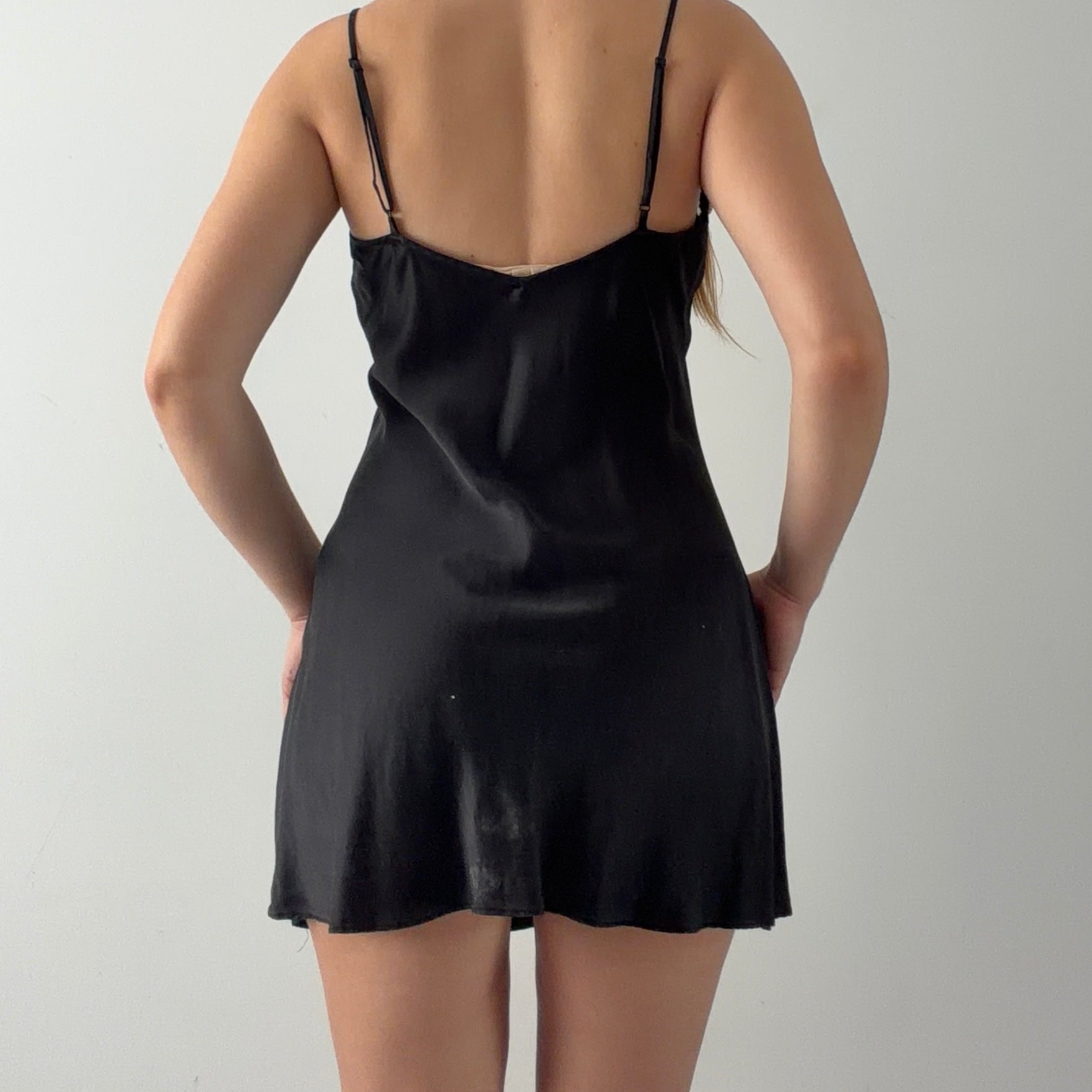 2001 Victoria's Secret Silk Slip | M