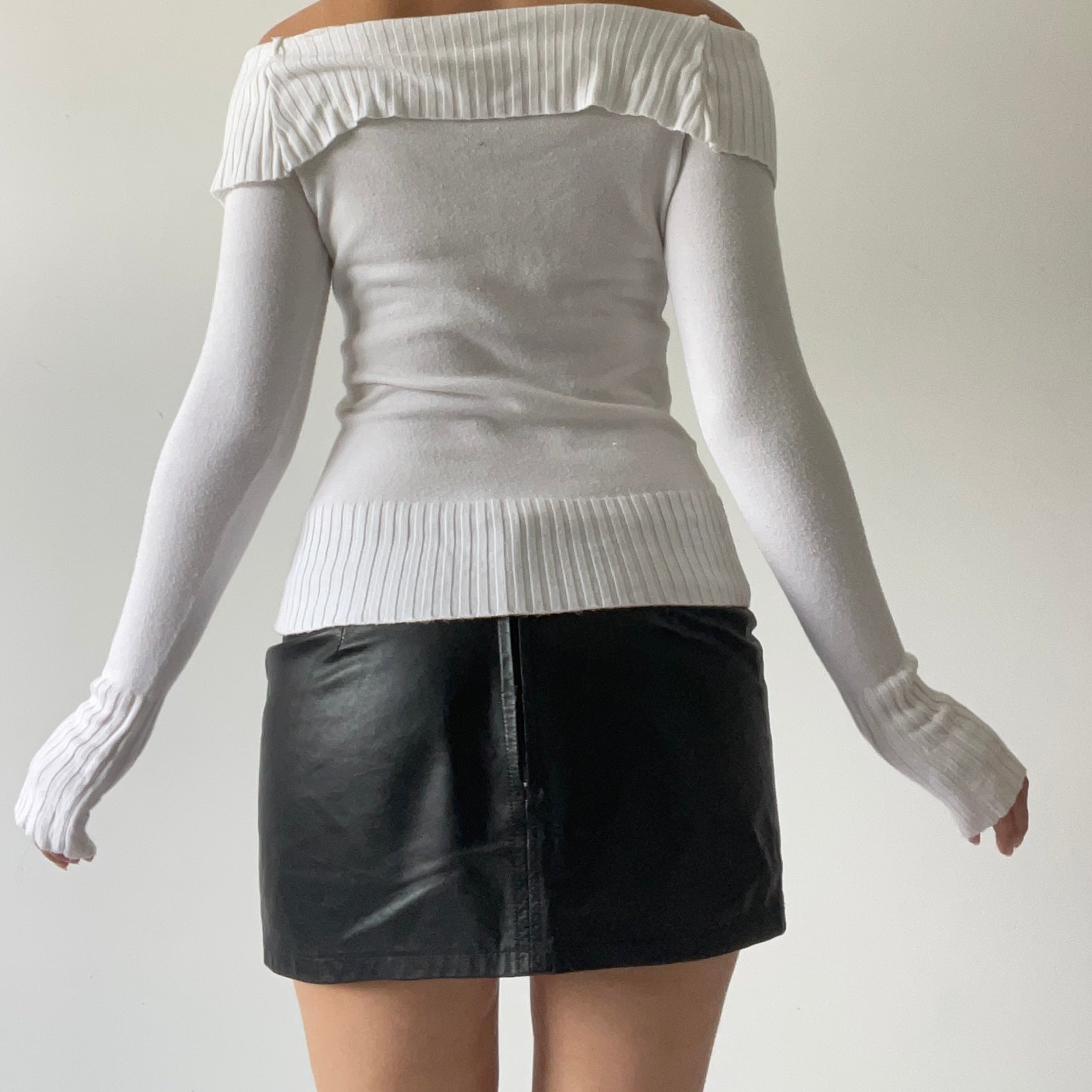 Saint Tropez Off the Shoulder Top | 8-10