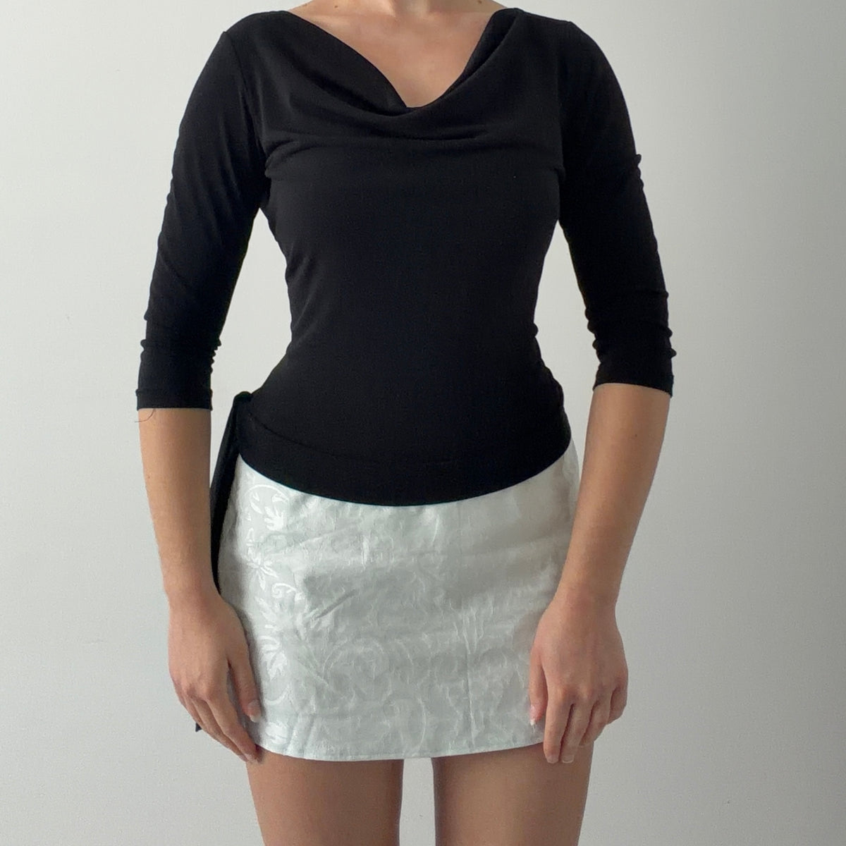Iz Byer Cowl Top | M-L