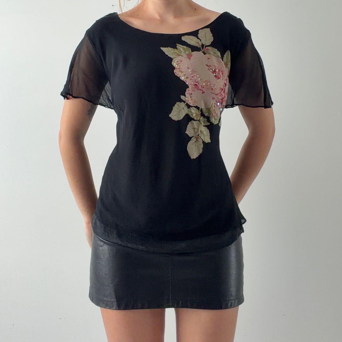 Silk Floral Boat Neckline Top | L