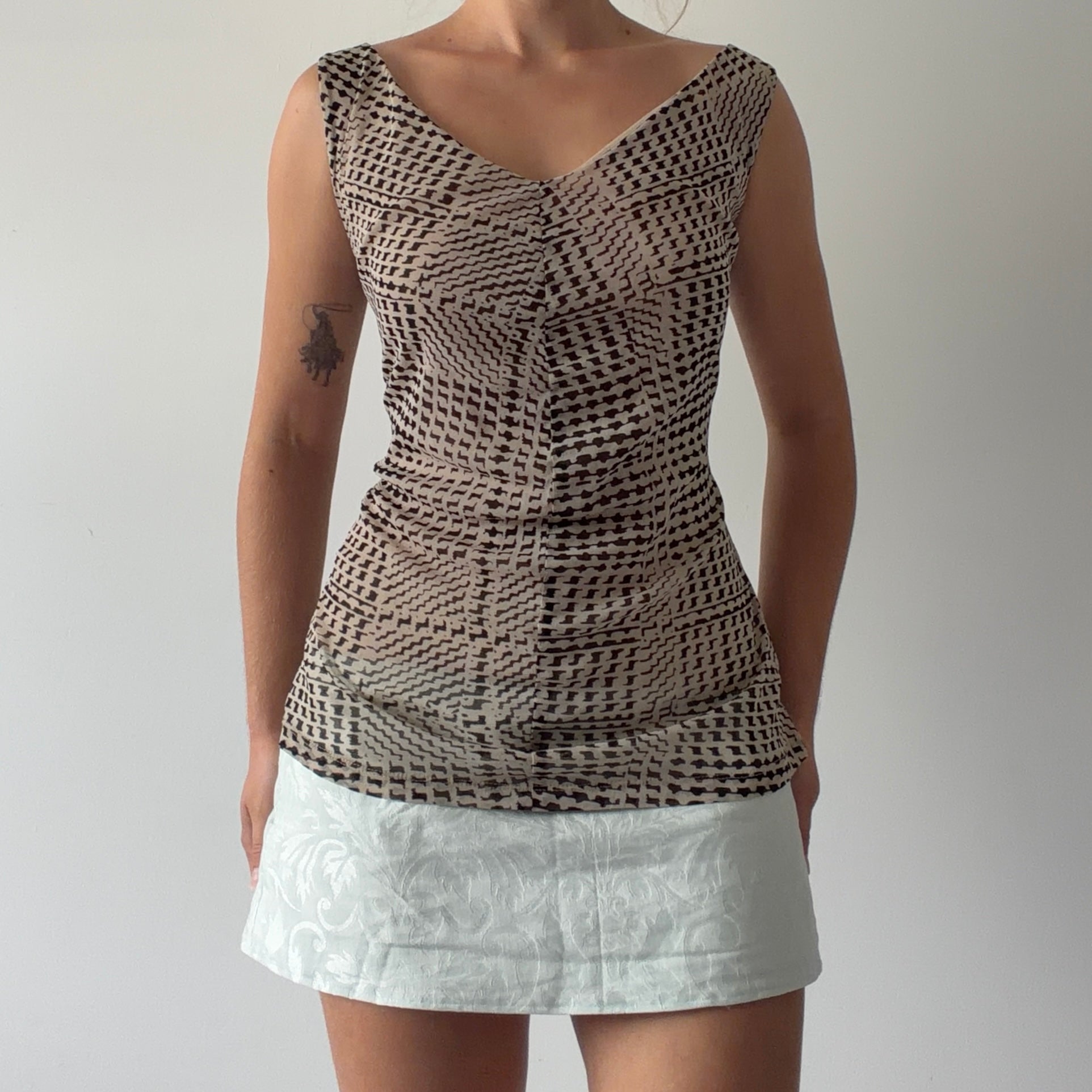 New York & Company Mesh top | 10-12