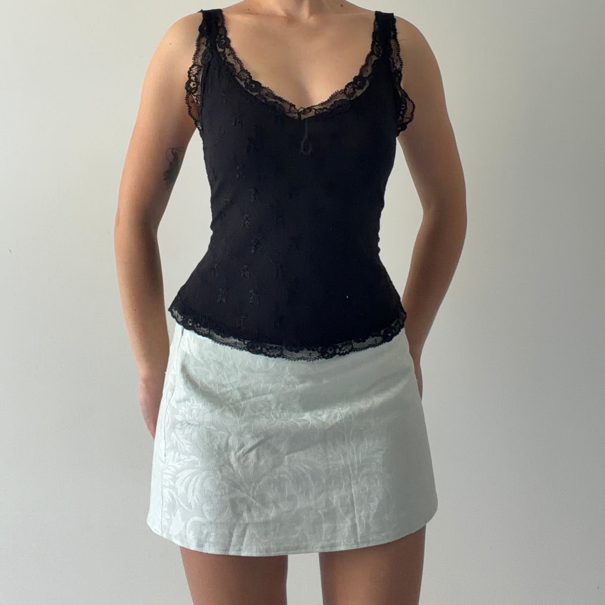 Arianne Embroidered Lace Cami | M