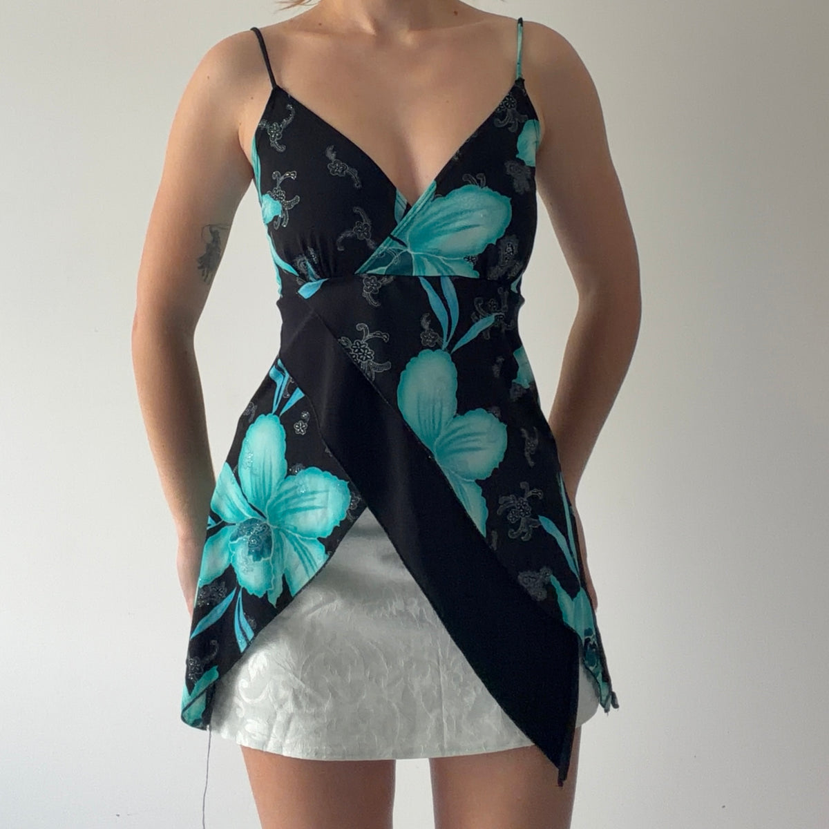 Kiwi Asymmetric Floral Cami | M