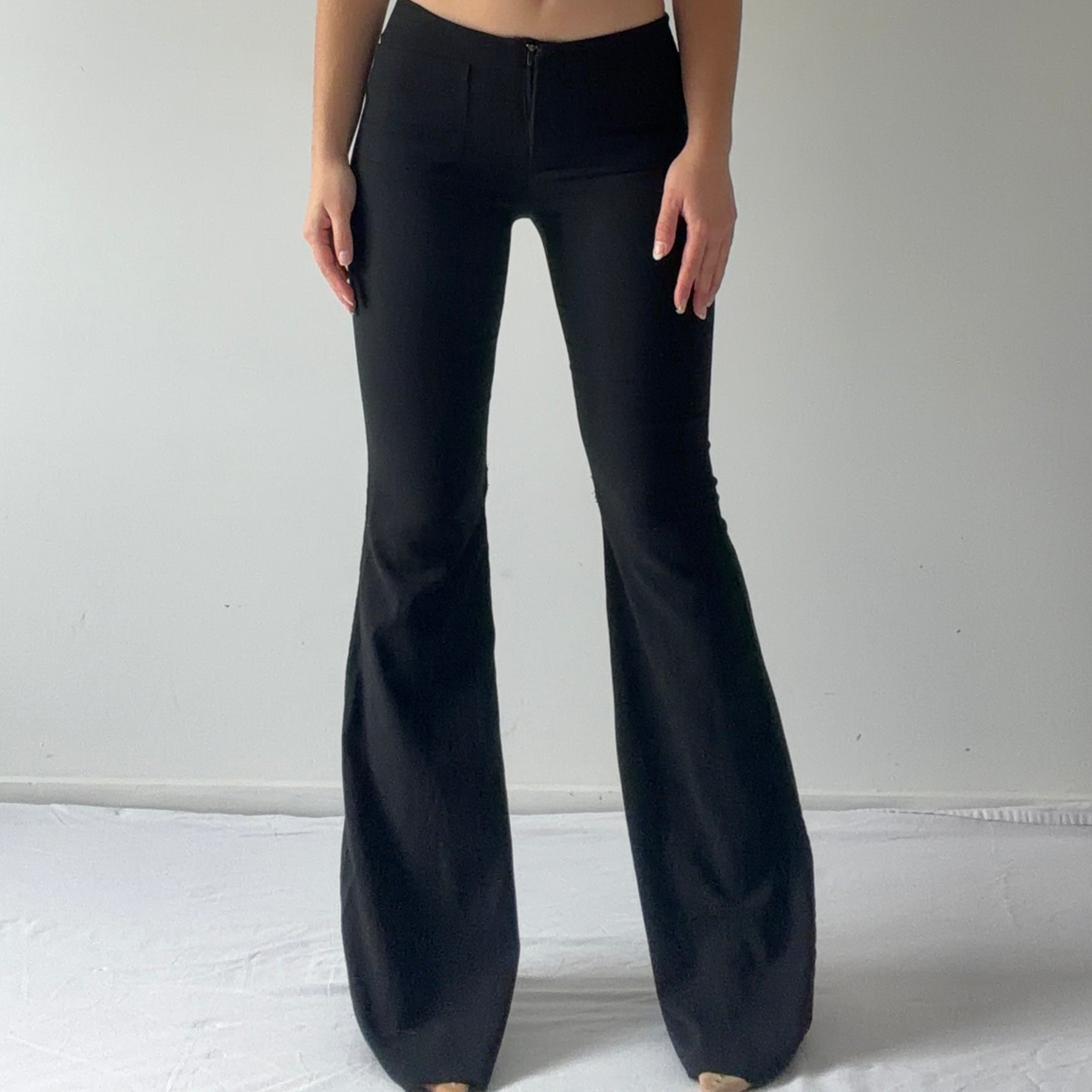 Le Chateau Low Rise Flare Pants | S