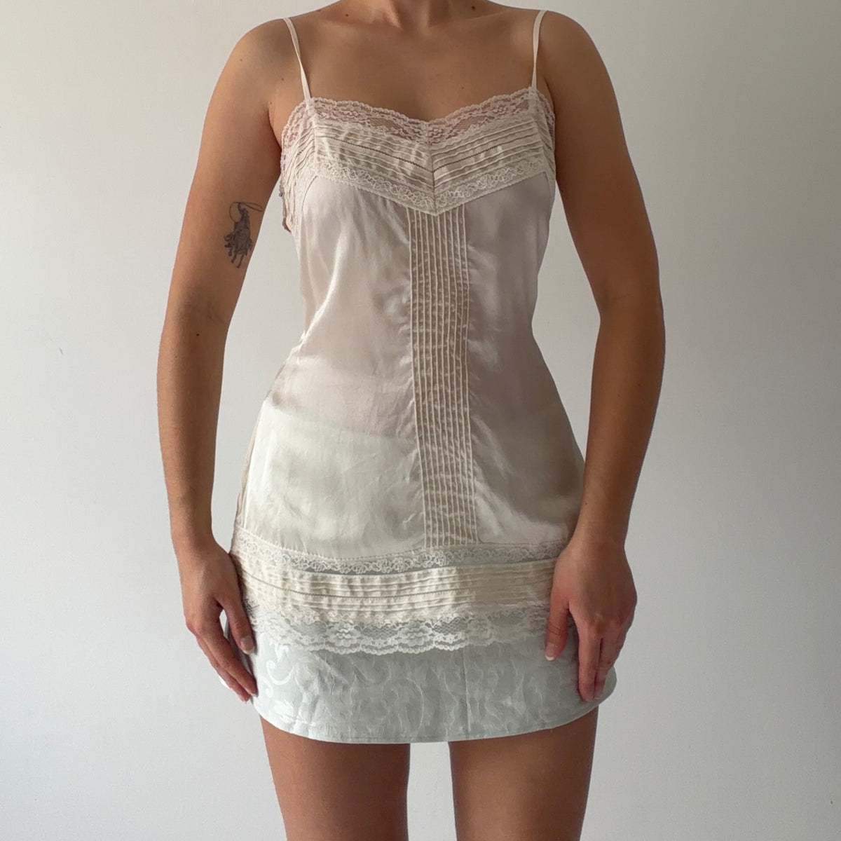 White House | Black Market Silk Cami | S