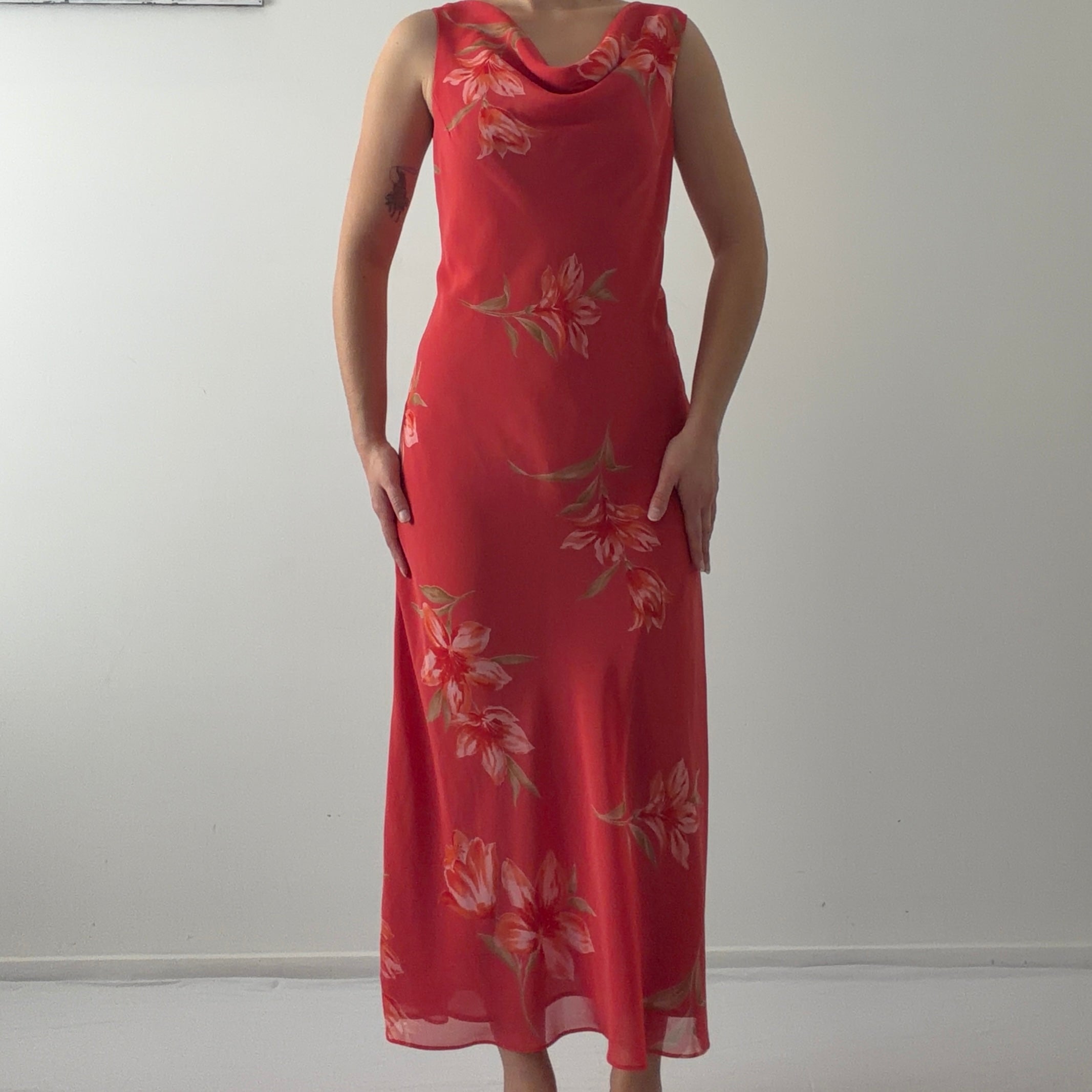 Studio I Cowl Maxi Dress | L