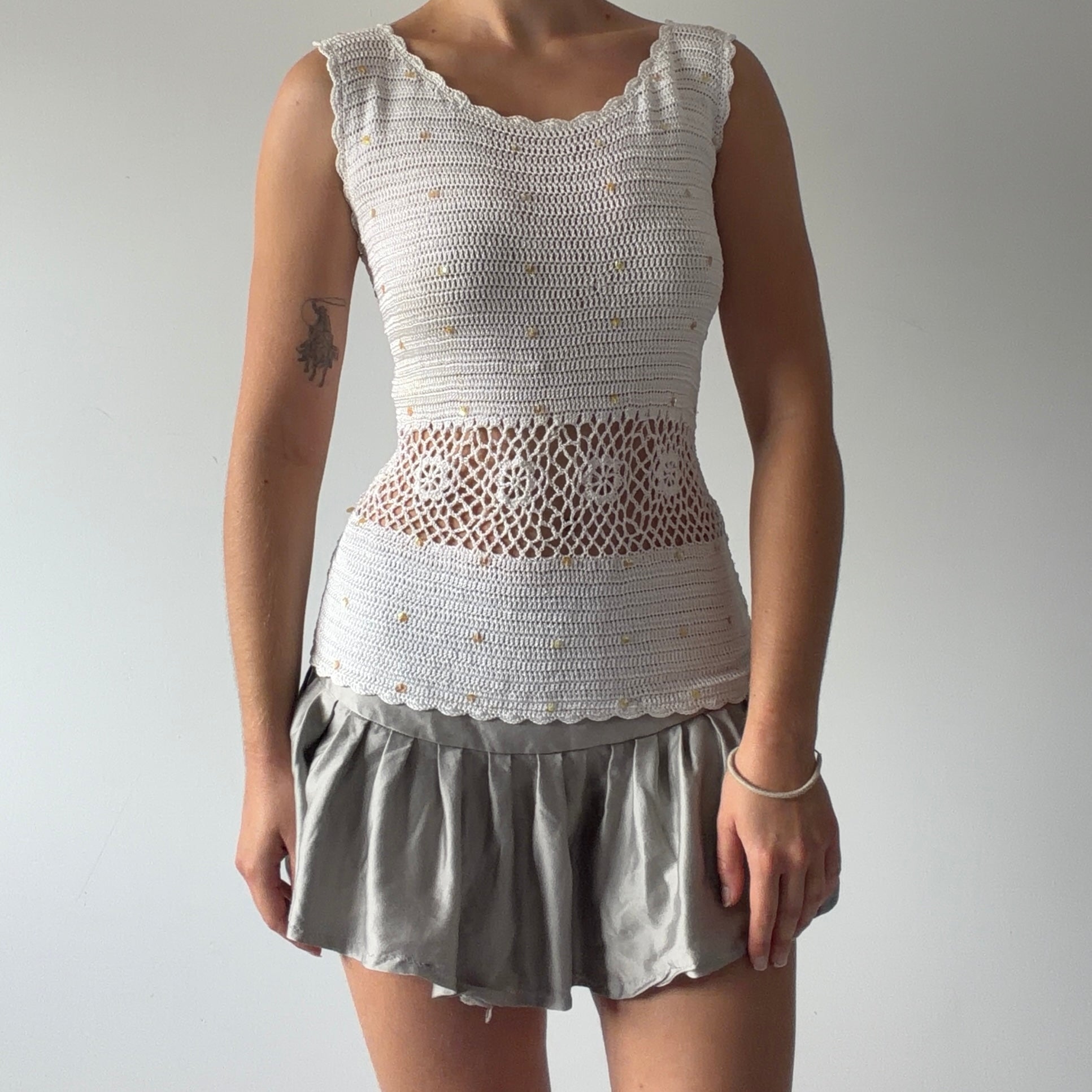 Apart Sequin Crochet Top | L