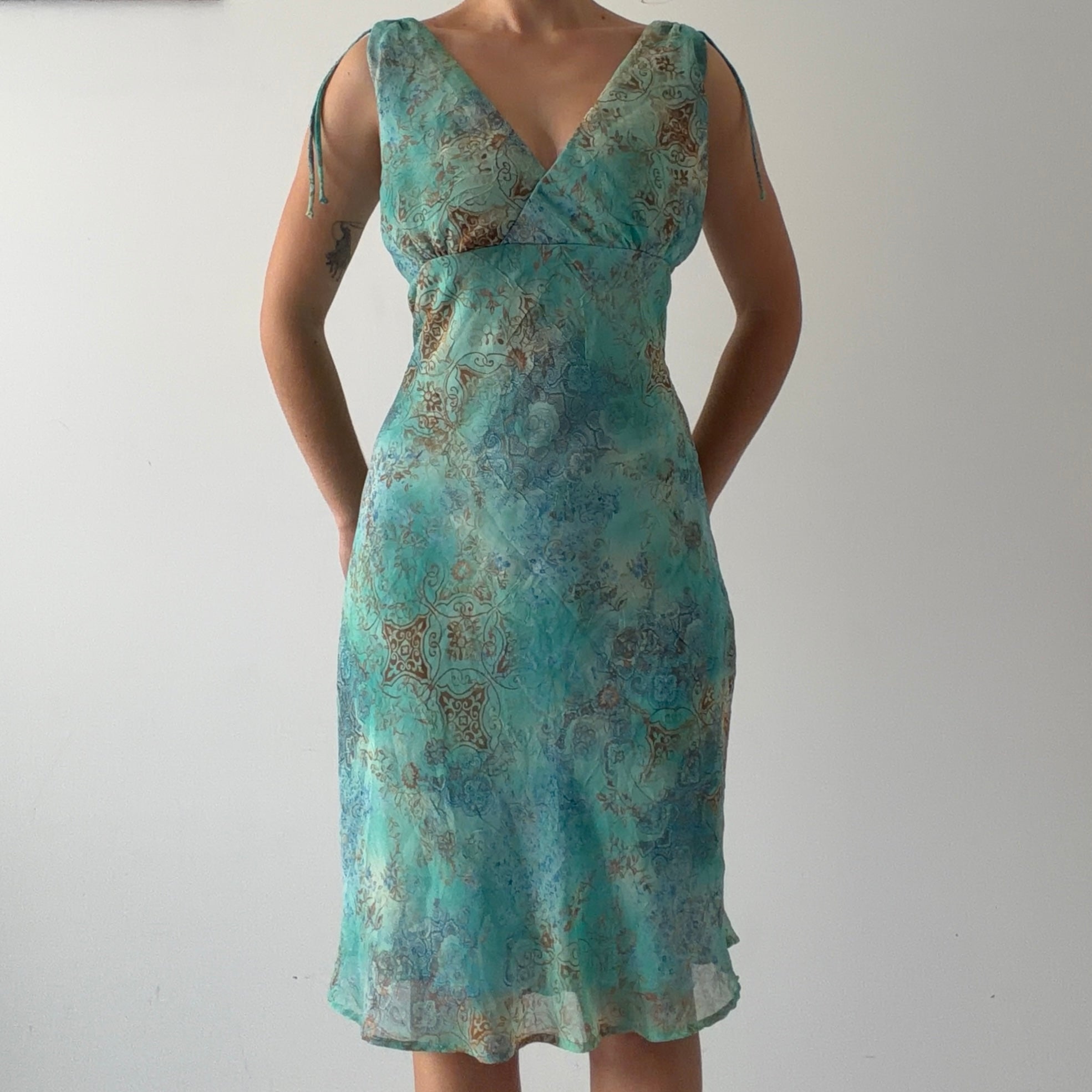 Breakin Loose Babydoll Midi Dress | 10-12