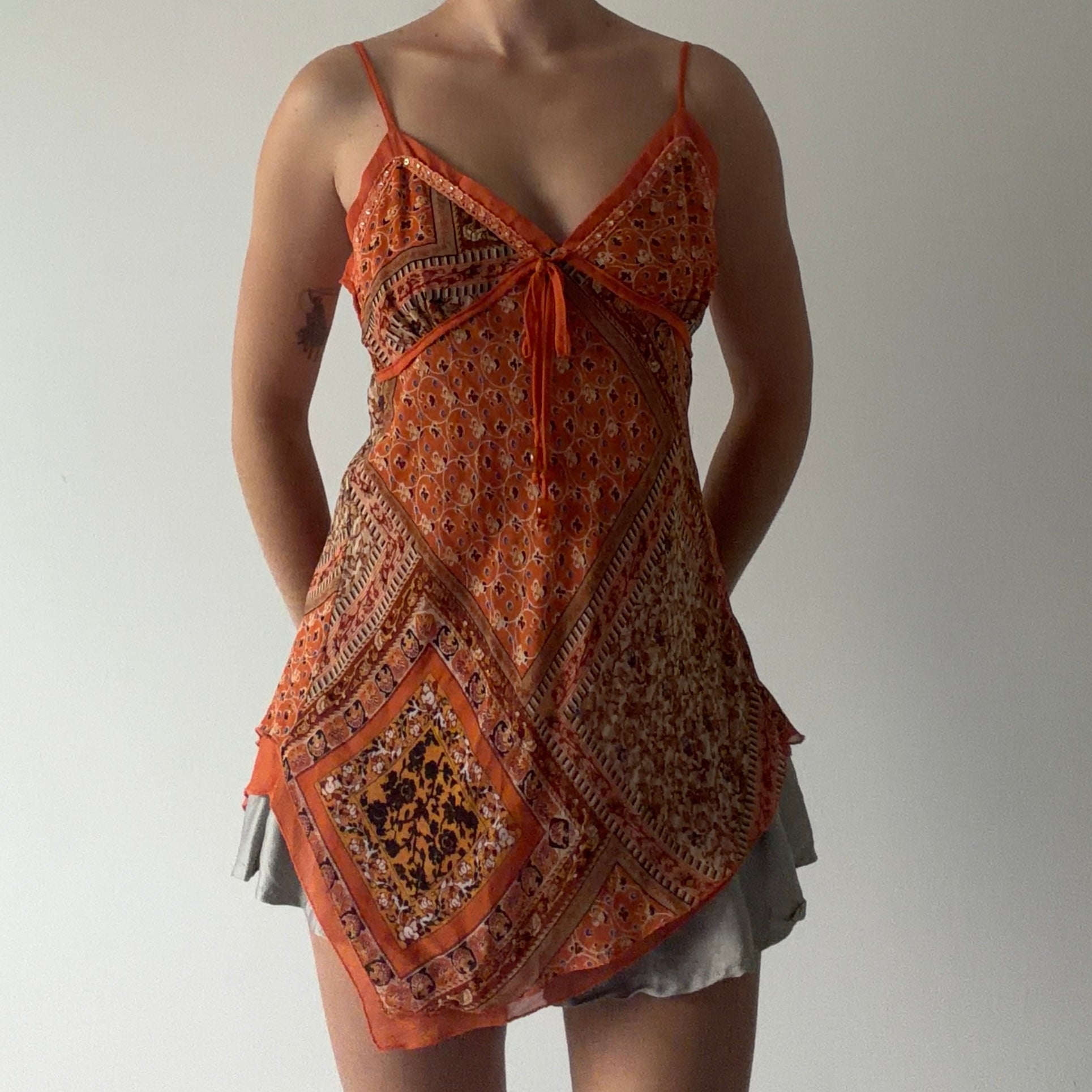 Hot Options Asymmetric Cami | M