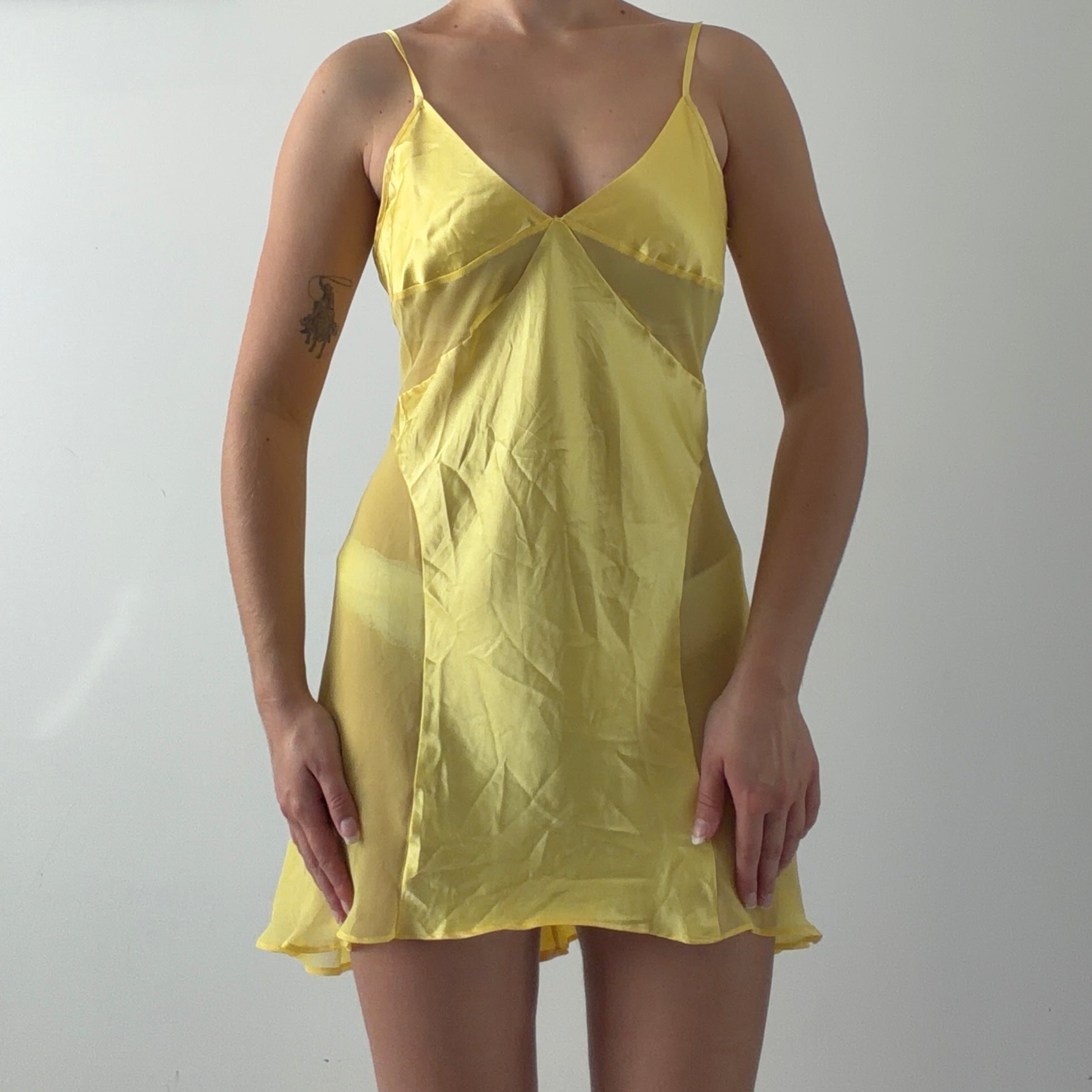 04 Victoria's Secret Mini Slip Dress | S