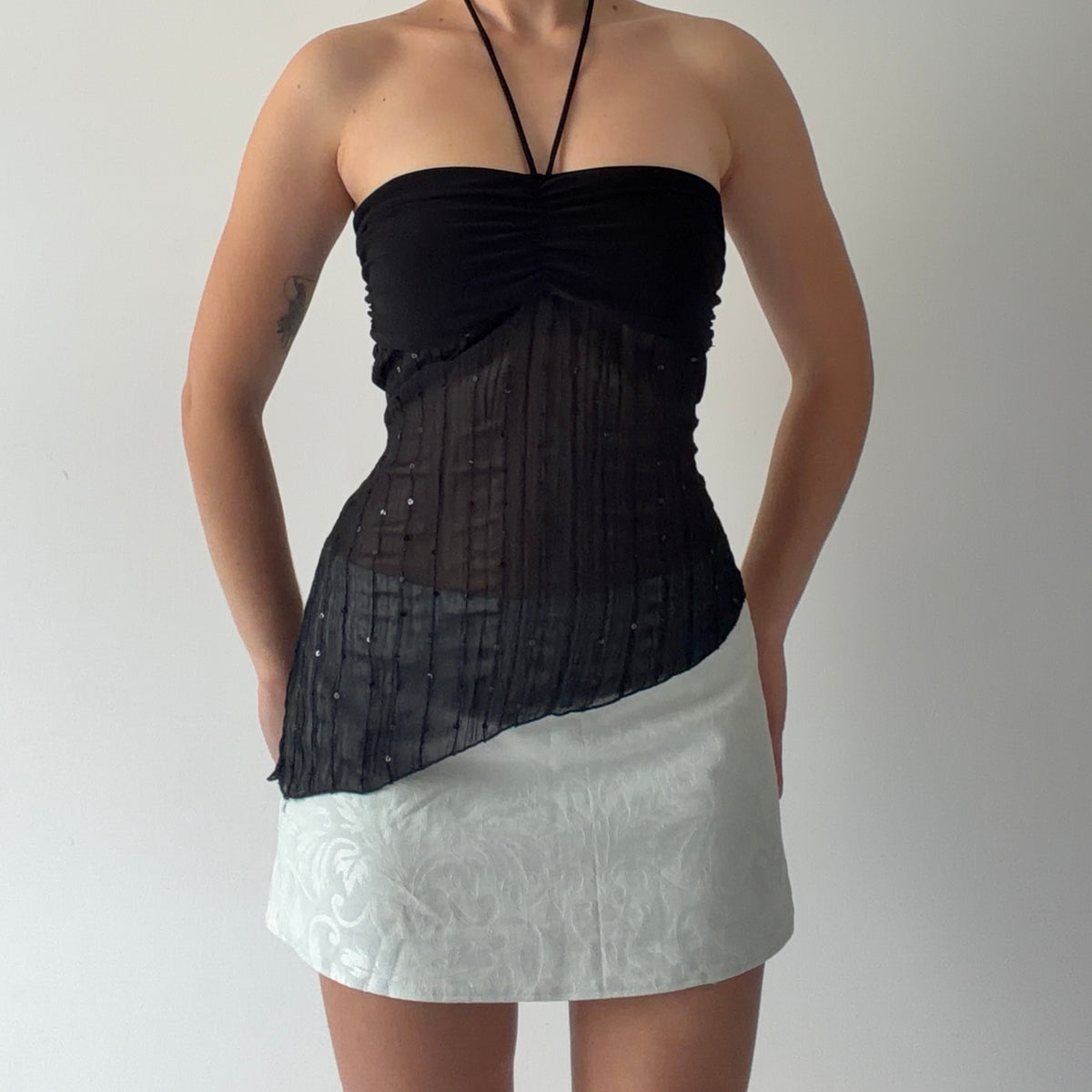 Sirens Sequin Halter Cami | M