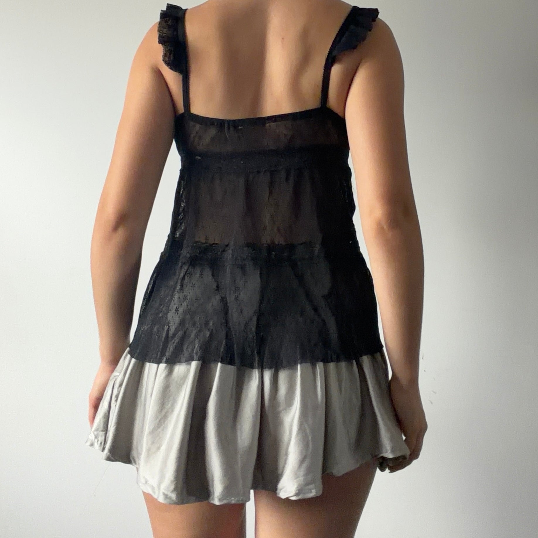 Regard Caressant Lace Top | 8-10