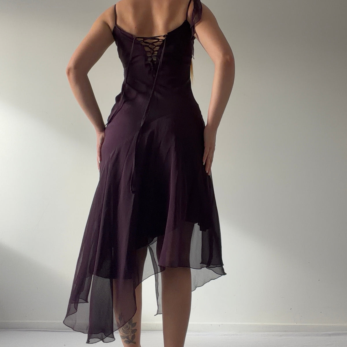 Syndicate Ruffle Midi Dress | XS-S