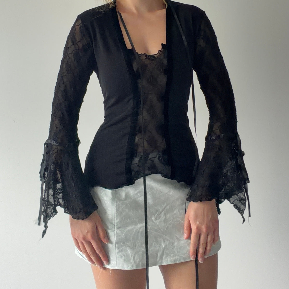 Forever 21 Bell Sleeve Top | M-L