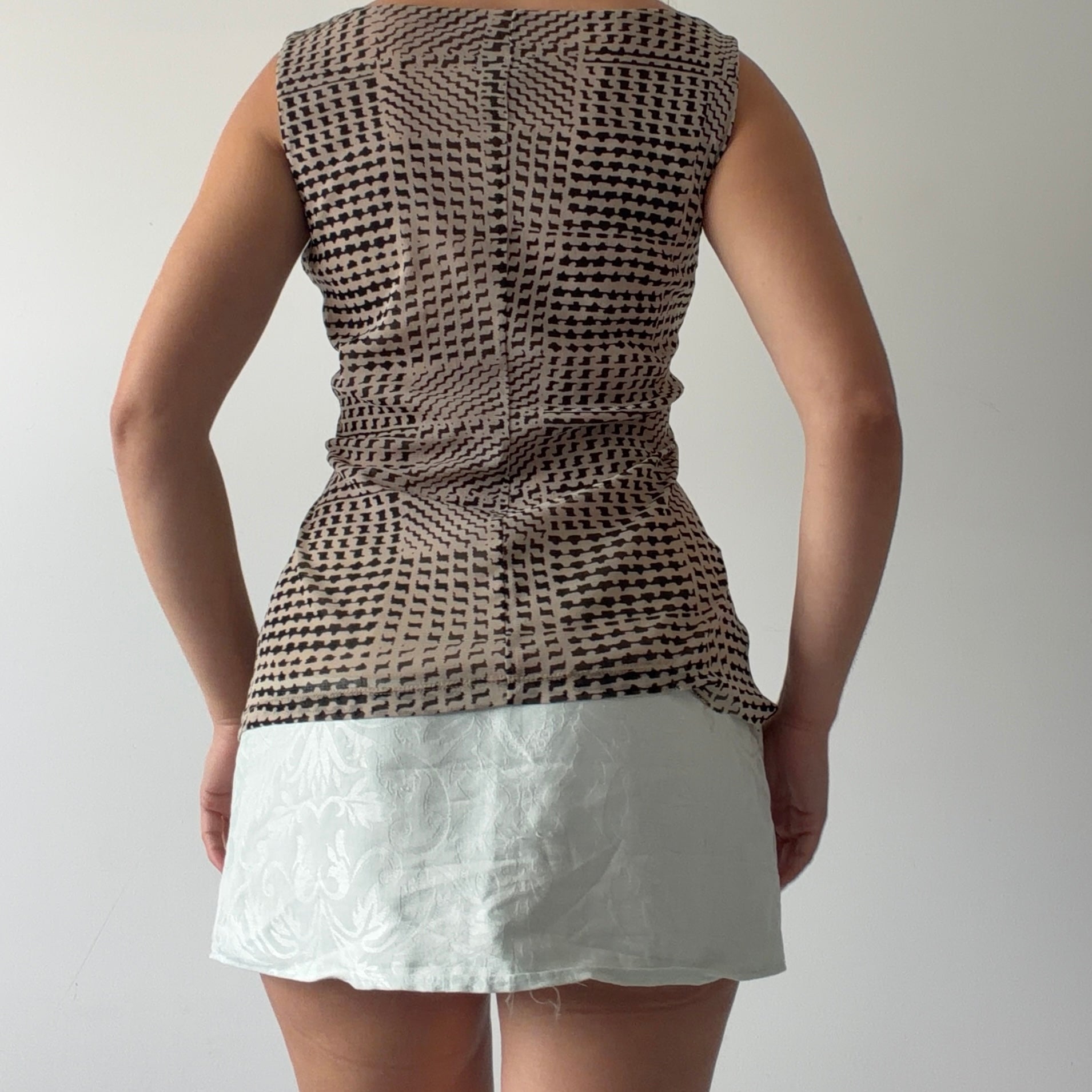 New York & Company Mesh top | 10-12