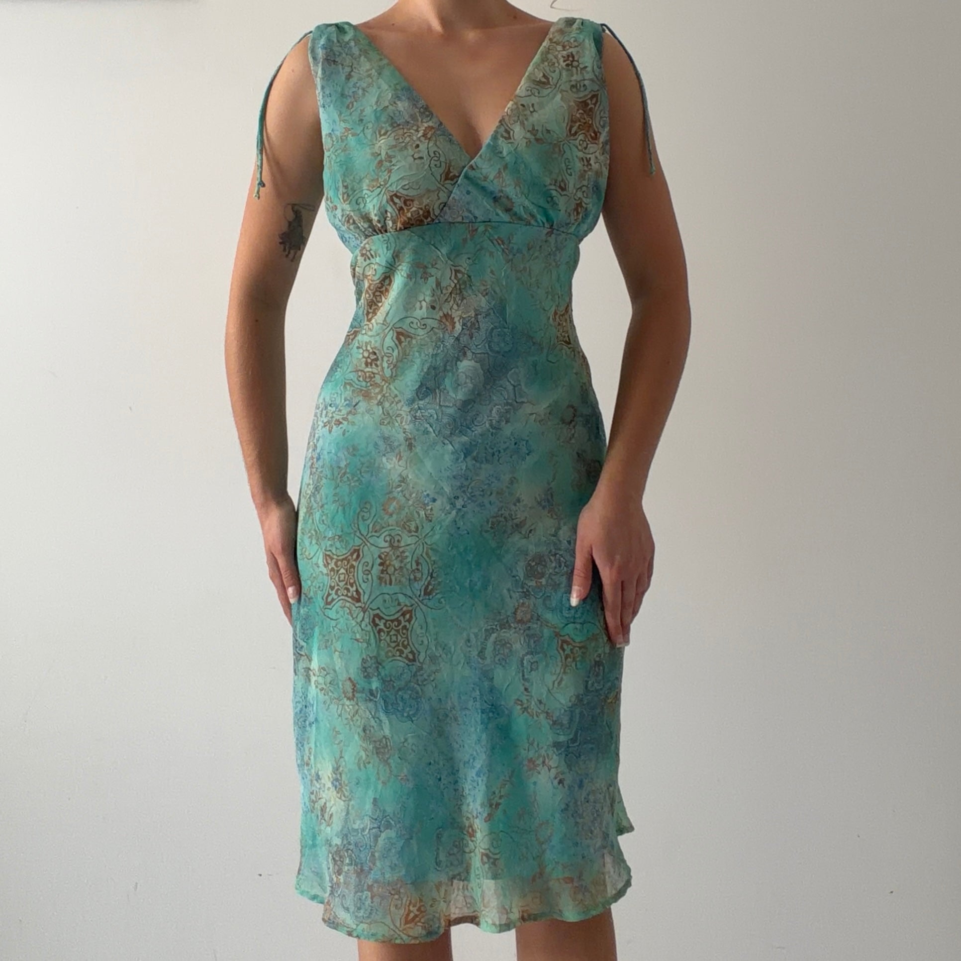 Breakin Loose Babydoll Midi Dress | 10-12