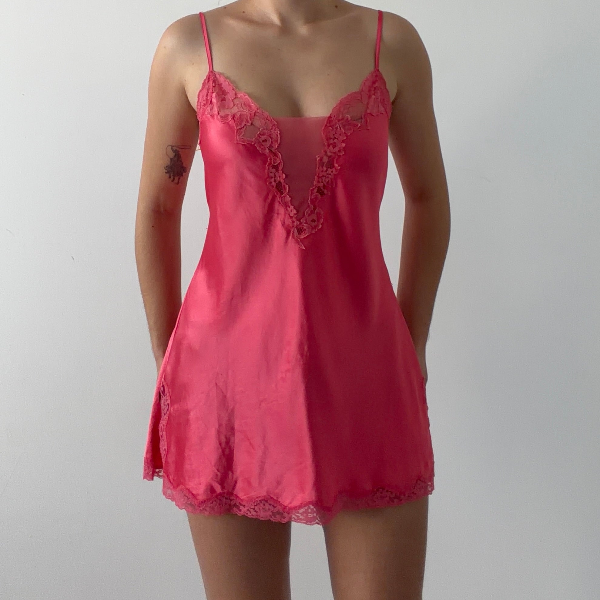 03' Victoria's Secret Slip Dress | Hot Pink | M