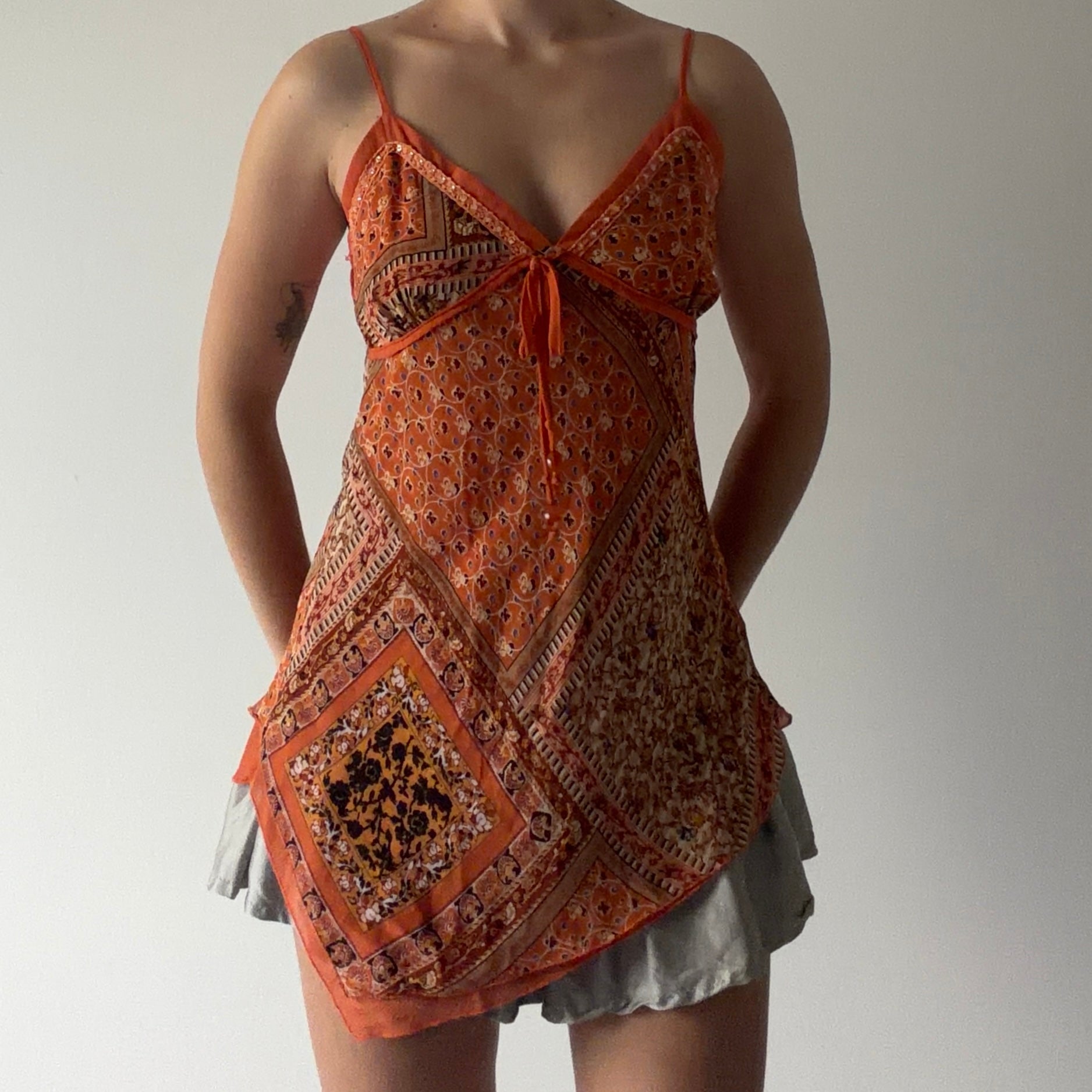 Hot Options Asymmetric Cami | M