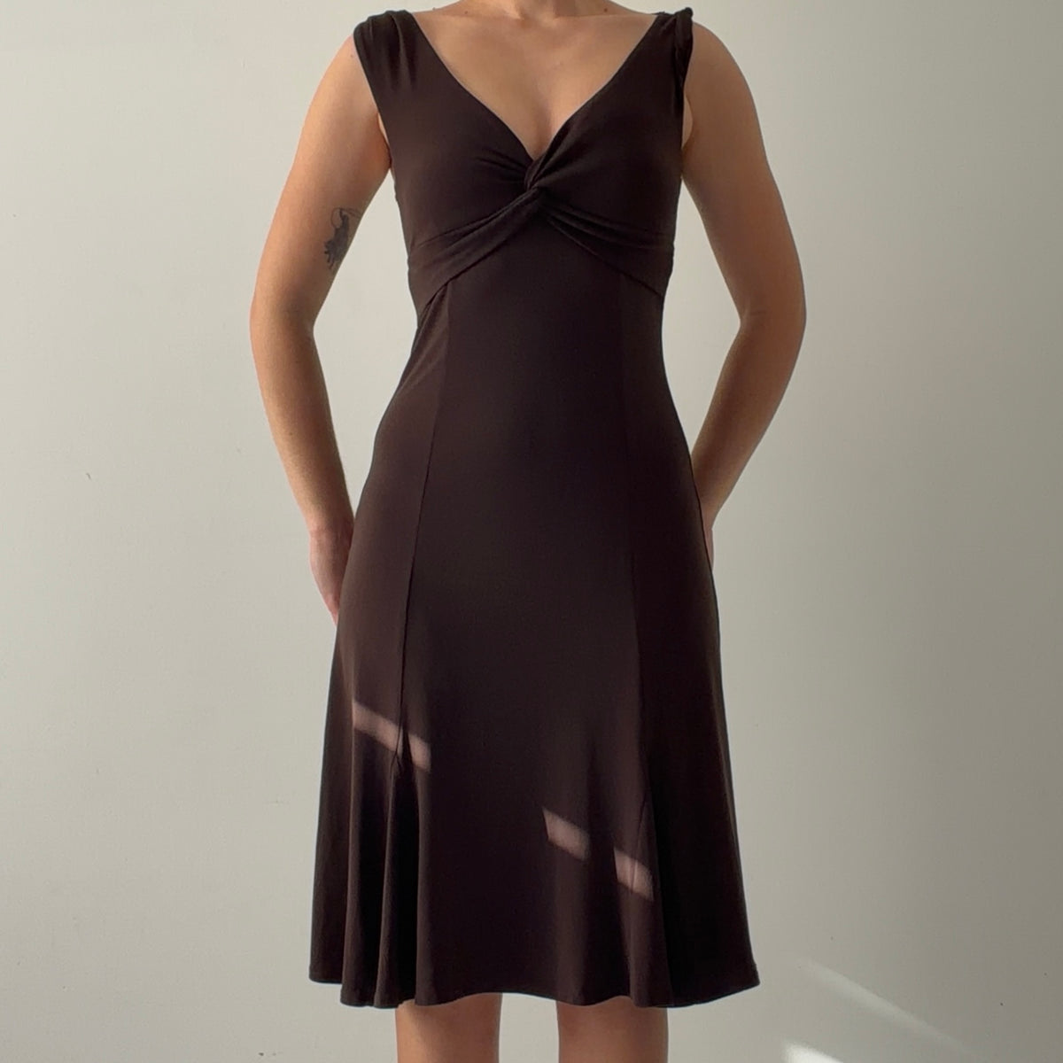 Le Chateau Midi Dress | S