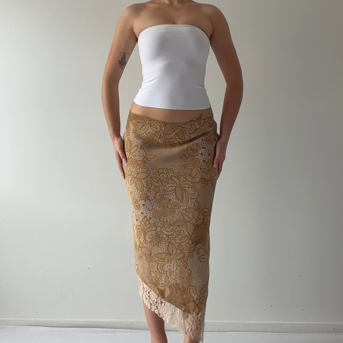 Asymmetric Midi Skirt | S