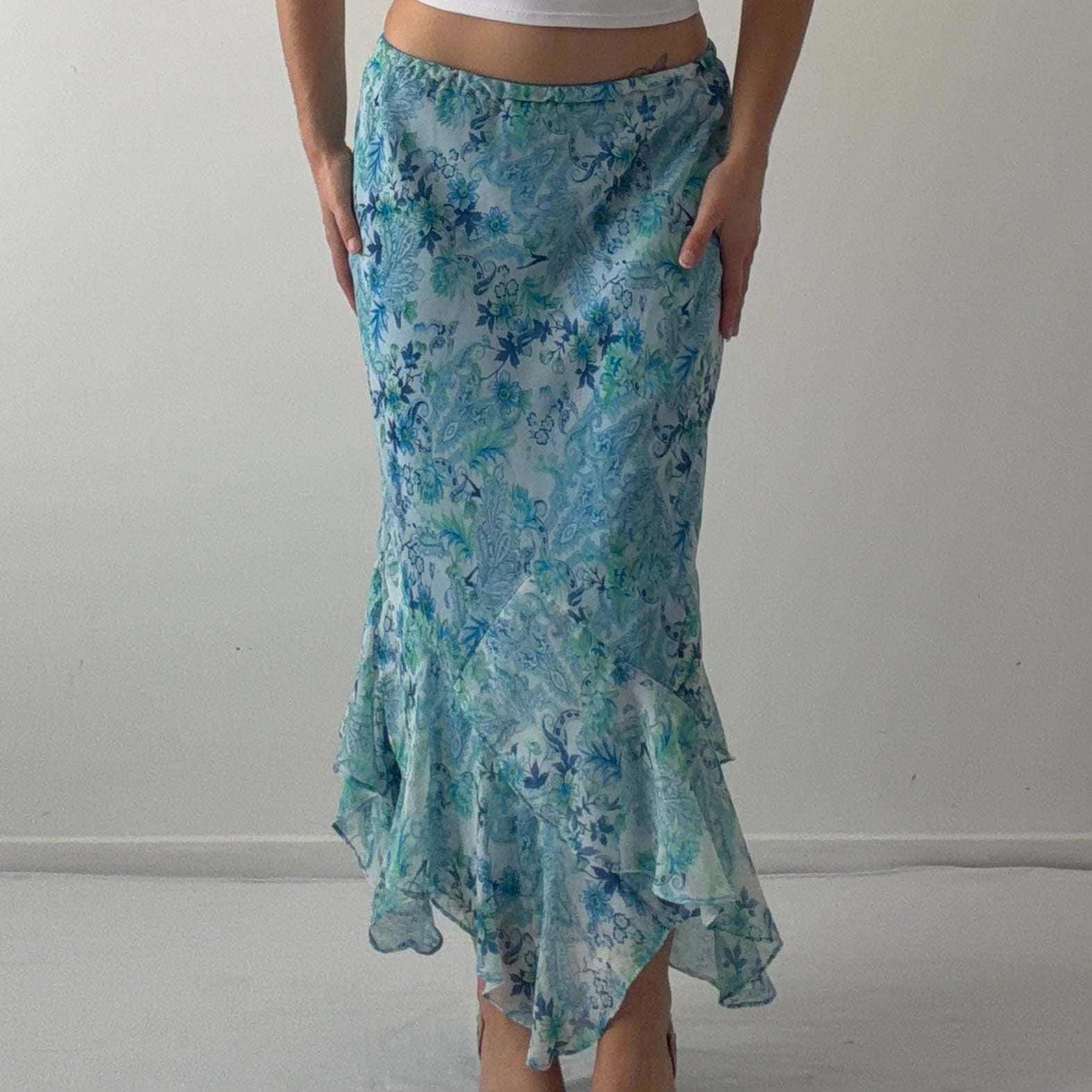 Paisley Ruffle Midi Skirt | M