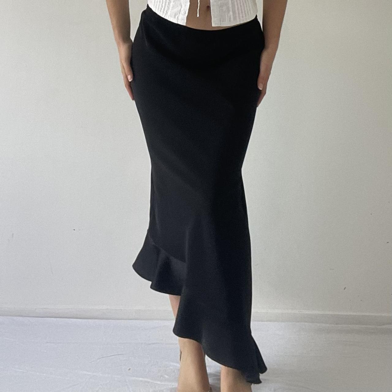 Cachet Asymmetric Ruffle Maxi skirt