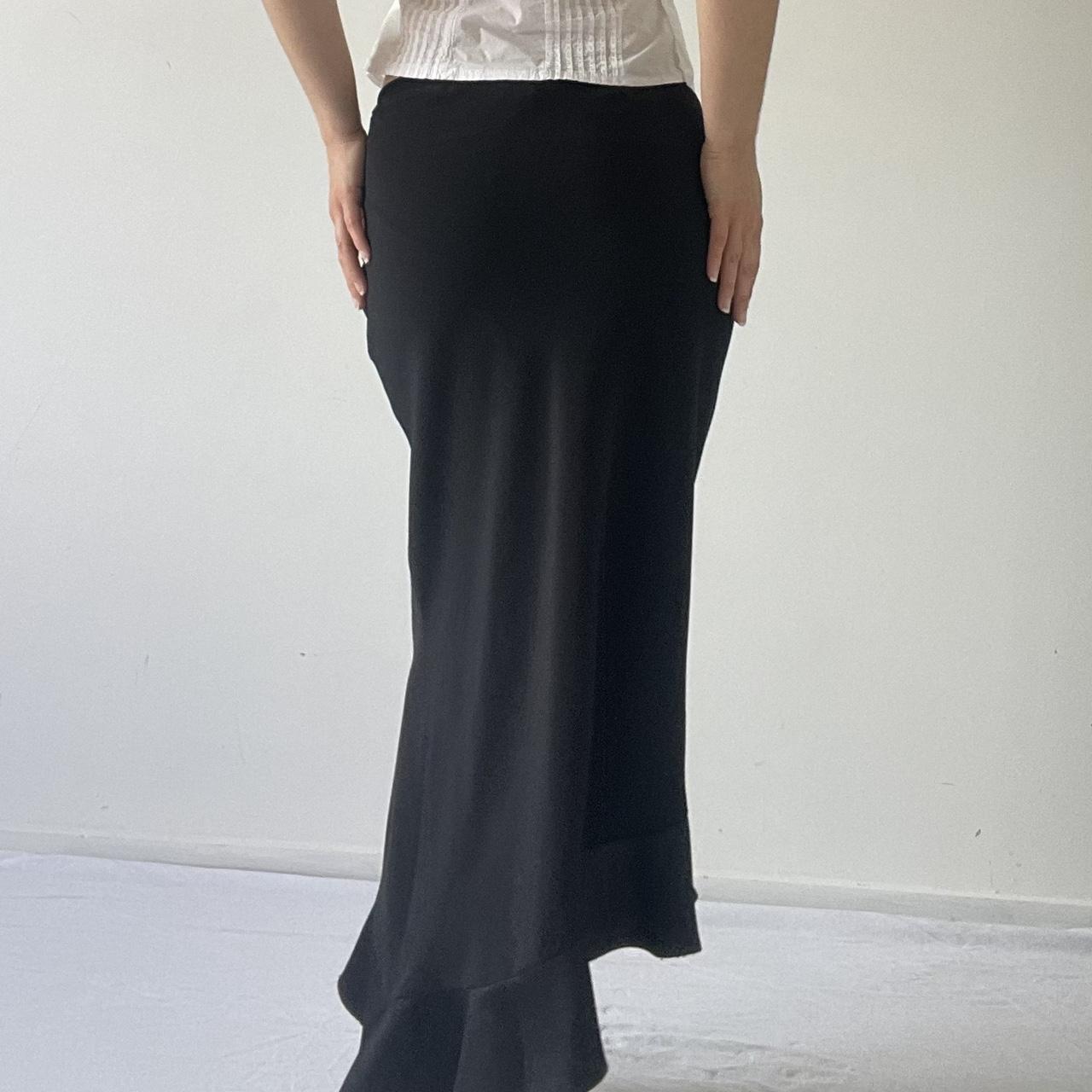 Cachet Asymmetric Ruffle Maxi skirt